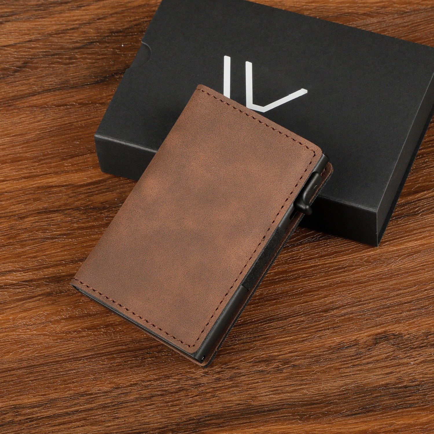 MINIMALIST SLIM CREDIT CARD WALLET WITH RFID BLOCKING & AIRTAG HOLDER