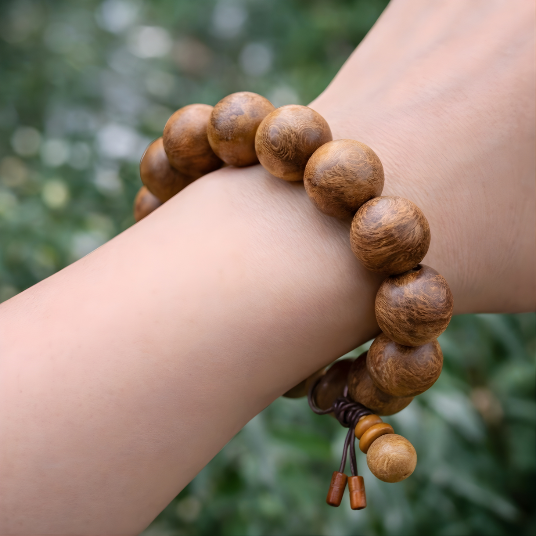 Natural Agarwood Meditation Bracelet – 15mm Beads | Buddhist Prayer Beads | Mindfulness & Spiritual Jewelry